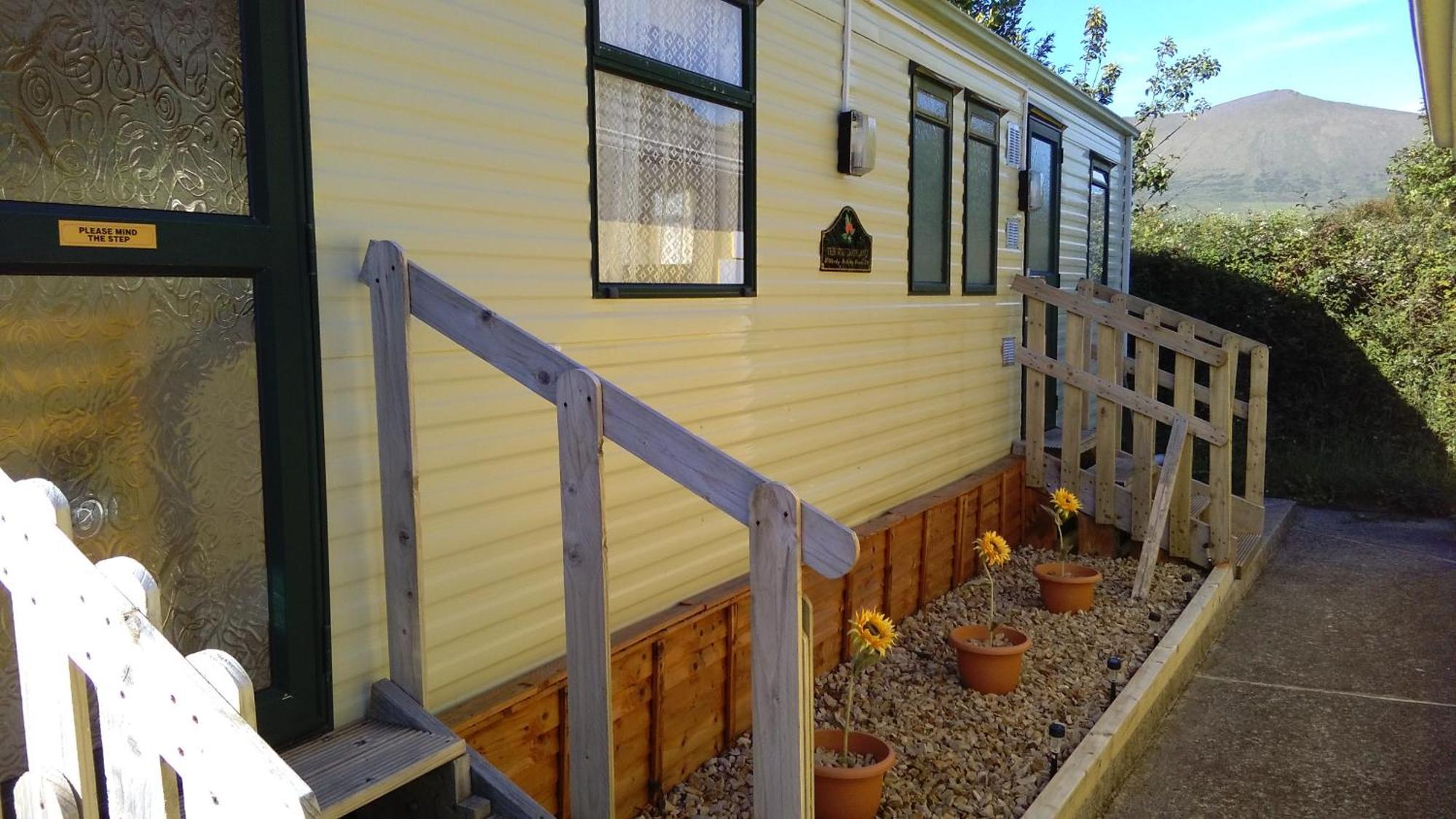 Cosy Chalet Mobile Home , Peace & Quiet ディングル エクステリア 写真